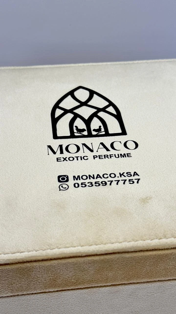 Luxurious velvet gift box of your choice with 50ml perfume and incense